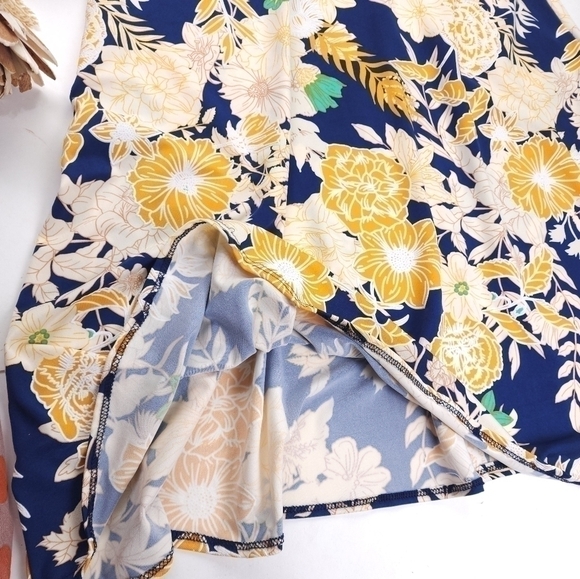 Elisabeth & Nicole Blue Yellow White Floral Skirt Sz L - Picture 5 of 9